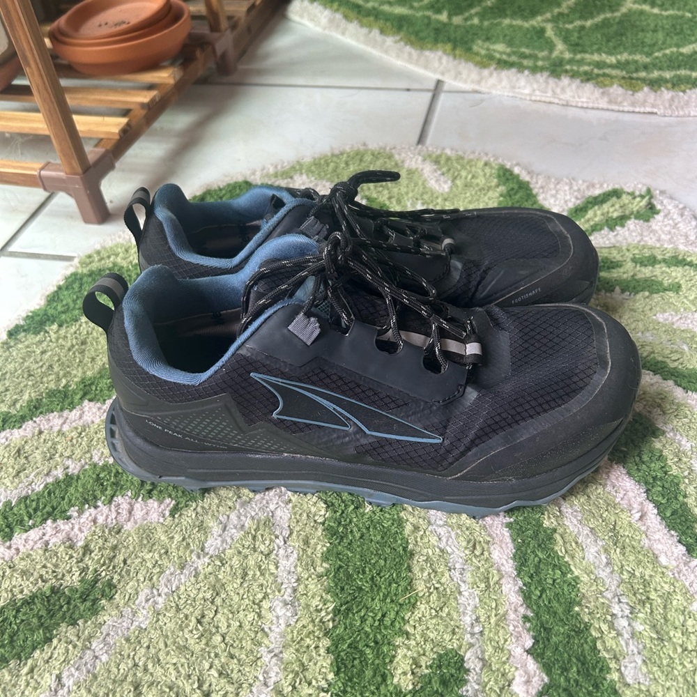 Altra Loan Peaks size 8.5